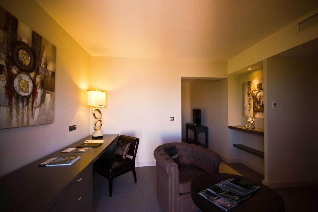 Le Daya Hotel & Spa - Boutique Hotel Roquebrune-sur-Argens Room photo